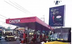 Led Billboards Ads Philippines: SM In-Mall Led Billboard|Digital Box. Metro Manila|Cavite|Cebu City|Davao City.  LED Billboards are a great way to reach a large audience with your message. With their high-definition displays and eye-catching visuals, LED billboards can help you capture attention and boost brand awareness.
